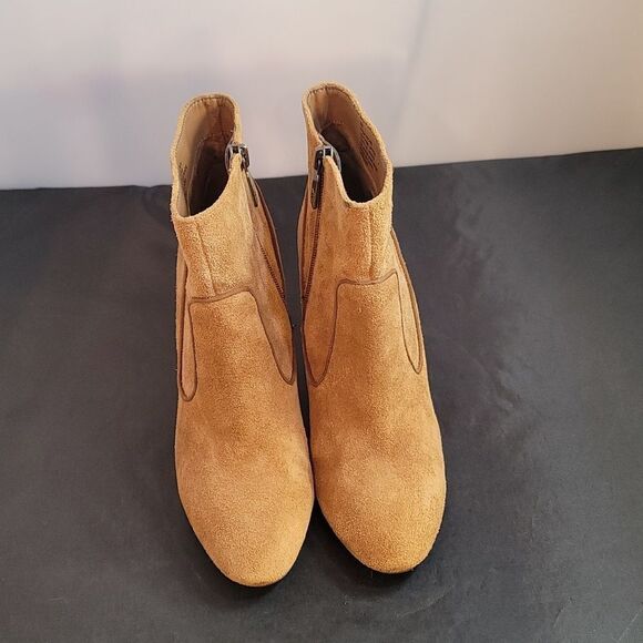 BRAND NEW ANNE KLEIN IFLEX ROUND TOE SUEDE BLOCK HEEL BOOTIES - Picture 5 of 16